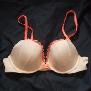 VS Creamsicle Push Up Bra